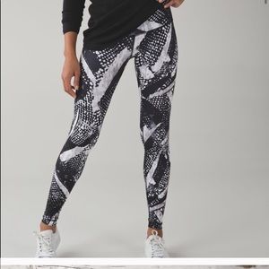 Lululemon static mist wunder unders!!